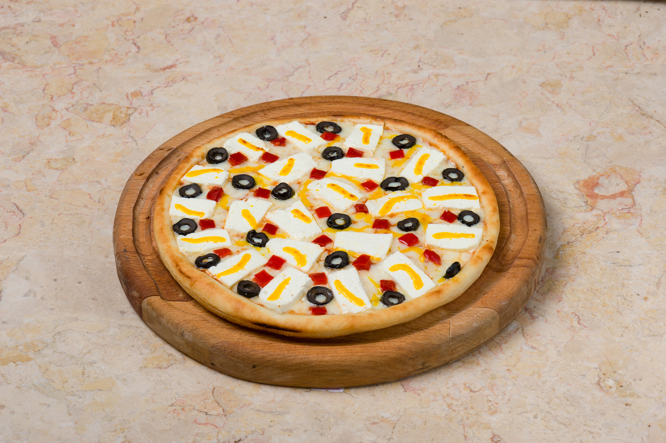 Üç Peynirli Pizza